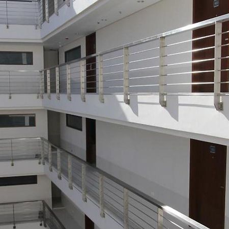Crown Regency Courtyard Resort Balabag  Екстер'єр фото